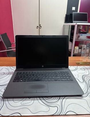 HP 255 G6 AMD A6-9220 4GB RAM 500GB SSHD AMD Radeon R4 Graphics