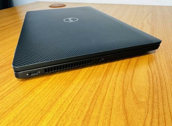 Lap Super Limpo Dell Latitude 7320 Touchscreen  Display  Intel Core i7-1185G7 vPro Win 11 Pro Intel Iris Xe Graphics 16 GB DDR4 SDRAM 256 GB SSD NVMe,