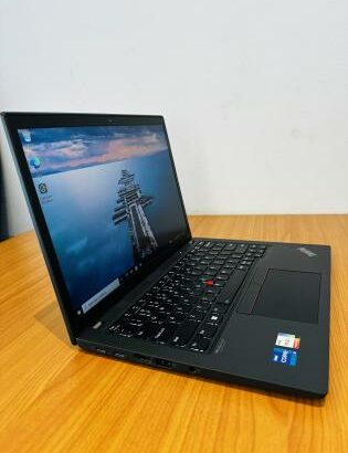 *Lap Top Semi-Novo 01 Ano de Garantia *Ultrabook  Lenovo ThinkPad X13 Gen 3 Carbon + Magnesium *intel core I7-1255U 1.70 GHZ 12 TH Gen  (12 CPUs) 13.3