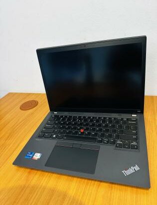*Lap Top Semi-Novo 01 Ano de Garantia *Ultrabook  Lenovo ThinkPad X13 Gen 3 Carbon + Magnesium *intel core I7-1255U 1.70 GHZ 12 TH Gen  (12 CPUs) 13.3