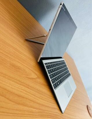 Lap Top Semi Novo HP Elite X2 G8 2-in-1 Touchscreen Desmontável Intel Core i5 – 1145G7 11 TH Gen (08 CPUS)  16 GB DDR4 SDRAM  512 GB SSD NVMe VPro Pro