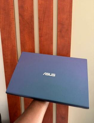 Laptop Asus X515J core l3 10geracao 8Ram 256SSD 15.6 Polegadas. F25