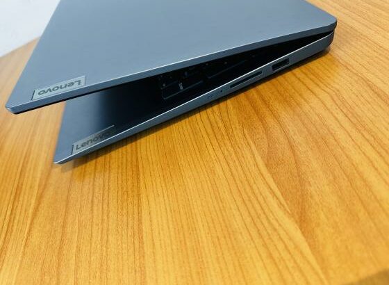 Lenovo Ideapad 3 Intel Core I5-1135G7 2.40 GHZ (8 CPUs) 8 GB DDR4 SDRAM,512 GB SSD NVMe,15.6 polegadas, Teclado Contabilístico , Internet Íris Xe Grap