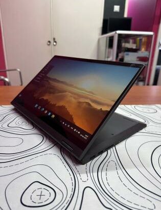 Lenovo Ideapad Flex 5 2in1 x360 Convertible Touch AMD Ryzen 3 4300U 8GB RAM 256GB SSD AMD Radeon Graphics