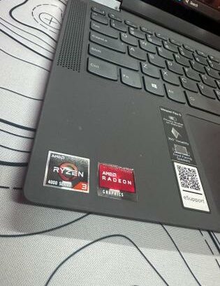 Lenovo Ideapad Flex 5 2in1 x360 Convertible Touch AMD Ryzen 3 4300U 8GB RAM 256GB SSD AMD Radeon Graphics