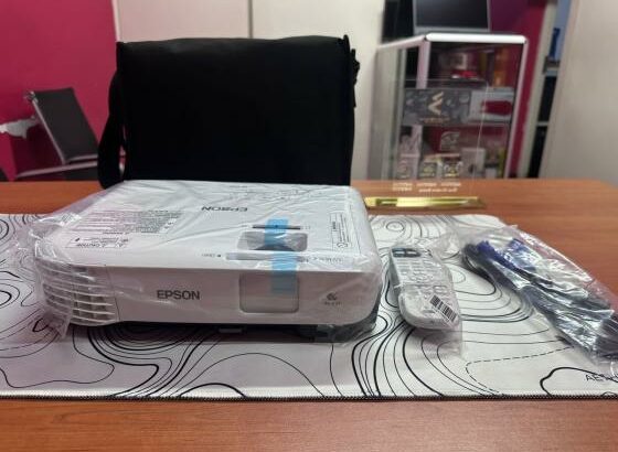 Projetor Epson EB-X400 3LCD 3.300 Lumens 10h