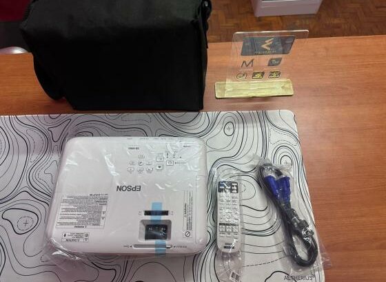 Projetor Epson EB-X400 3LCD 3.300 Lumens 10h