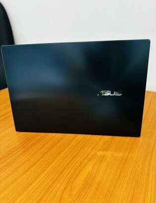 Promoção  ASUS ZenBook Duo 14 UX482  Tela Dupla TouchScreen Core i7-1195G7,2.90GHZ  16 DDR4 SDRAM  1TB SSD NVMe GeForce MX450 2 GB VRAM ScreenPad Plus