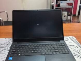 Toshiba Dynabool i3 11th 8GB RAM 255GB SSD
