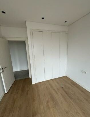 Vende-se este apartamento Tipo 3, no bairro de Som marchild 2