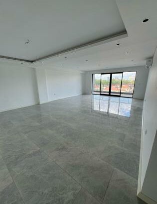 Vende-se este apartamento Tipo 3, no bairro de Som marchild 2