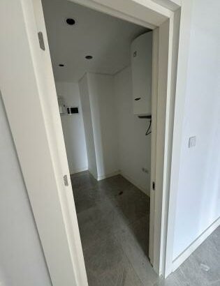 Vende-se este apartamento Tipo 3, no bairro de Som marchild 2