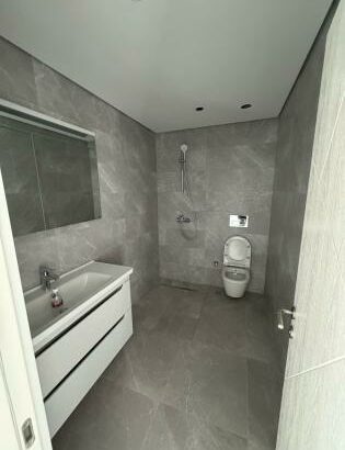 Vende-se este apartamento Tipo 3, no bairro de Som marchild 2