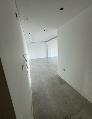 Vende-se este apartamento Tipo 3, no bairro de Som marchild 2
