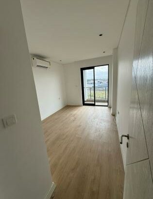 Vende-se este apartamento Tipo 3, no bairro de Som marchild 2