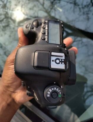 Canon EOS 7D Mark II corpo