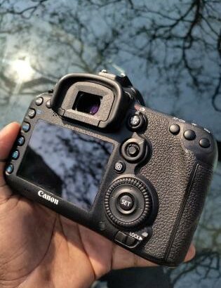Canon EOS 7D Mark II corpo