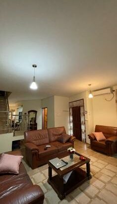 Vende-se Geminada, tipo4 no bairro da costa do sol triunfo 2
