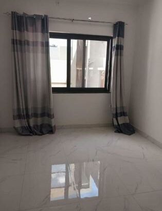 Vende-se Moradia, duplex tipo4 no bairro da costa do sol Mapulene