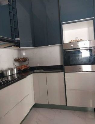 Vende-se Moradia, duplex tipo4 no bairro da costa do sol Mapulene