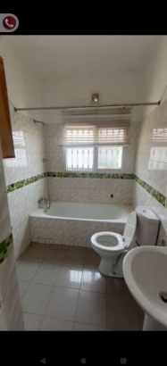 Baixou AP T3 n Alto-mae rua do King pie/escola de condução