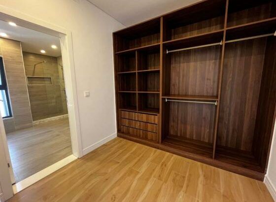 arrendo Luxuosa Moradia T5, no bairro Triunfo Maput