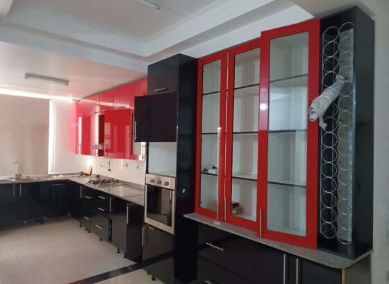 Arrenda-se Apartamento T3 no Condomínio Queens village