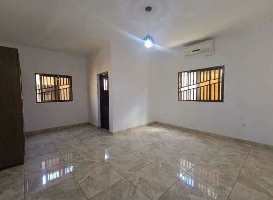 Arrenda-se Flat Tipo 2 no Fomento