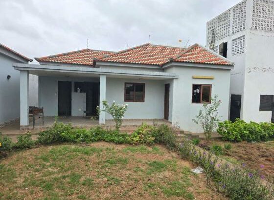 Arrenda-se Casa Tipo 4 na Matola