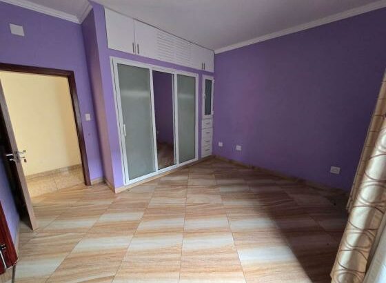 Arrenda-se Casa Tipo 4 na Matola