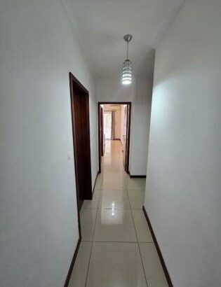 Arrenda-se Flat Tipo 2 Mobiliada na Matola
