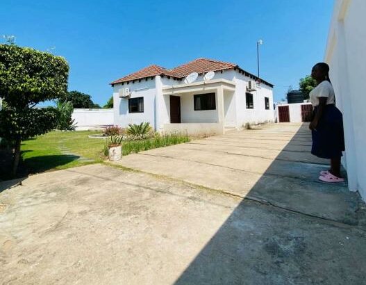 Vende-se Casa Tipo 2 no Chiango