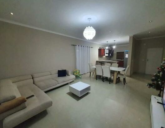 Vende-se Casa Tipo 2 no Chiango