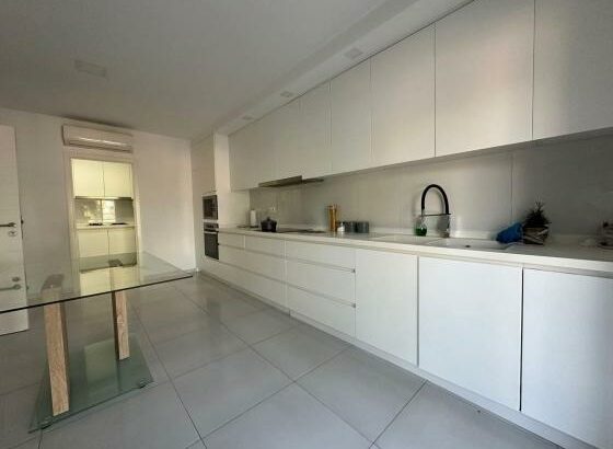 Arrenda-se Tipo 3 Mobilada na Dona Alice