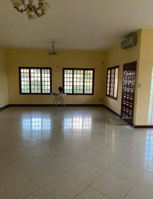 Arrenda-se Casa Tipo 3 no NOVARE MALL