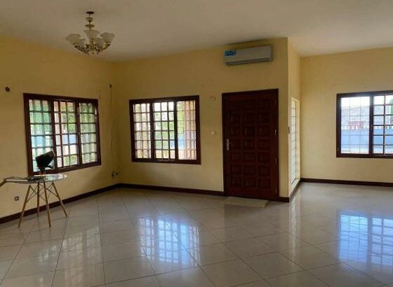 Arrenda-se Casa Tipo 3 no NOVARE MALL