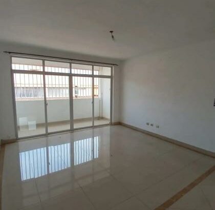 Arrenda-se Flat Tipo 3 no King’s Village