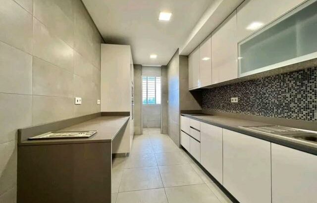 Apartamento T3+1 localizado no condomínio Maputo Bay – Malanga, disponível para venda.