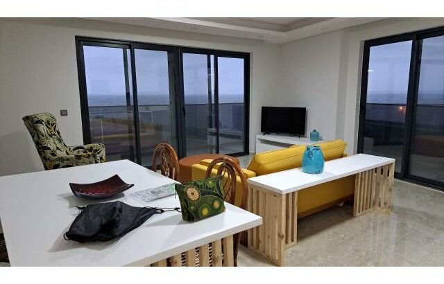 Vende-se e arrenda-se Luxuoso Apartamento T2 mobilado no Park Moza