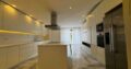 Arrenda-se Luxuoso Apartamento T4 mobilado no condomínio Palmar