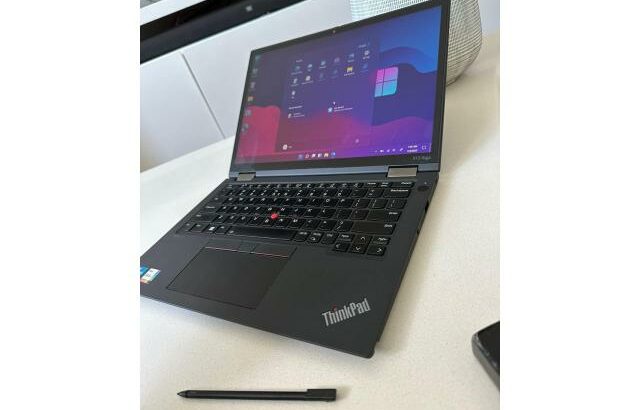 Lenovo Yoga x13  Ecrã conversivel 360 core i5 12ª geração