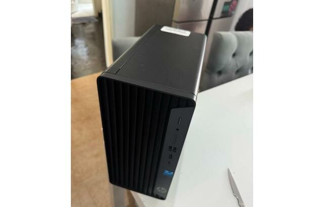 Desktop HP Pro Tower 400  Intel Celeron 12 geração