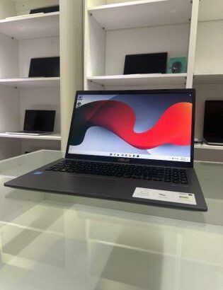 ASUS Vivobook Celeron N4020 4GB RAM 256GB SSD