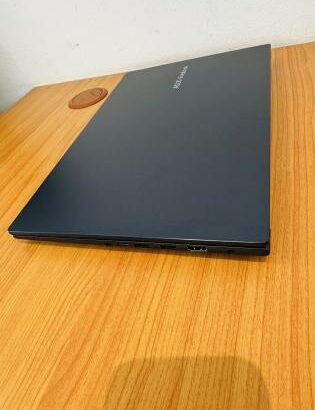 Asus VivoBook X1502ZA 12 TH Gen  Intel Core i3-1220P(12 CPUS)1.50GHZ , 8 GB DDR4 SDRAM,512 GB SSD NVMe,Intel UHD Graphics , 15.6 polegadas , Teclado C