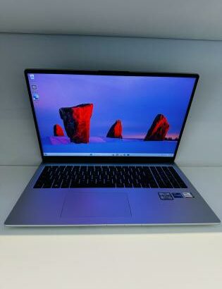 Huawei MateBook D16 Metálico Intel Core i7-12700H 12 TH Generarion (20CPUs) , 2.30GHZ , 16 GB DDR5 SDRAM , 512 GB SSD NVMe,Intel Íris Xe Graphics , 15