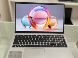 Dell Inspirion 15 i7 13th 16GB RAM 256GB SSD