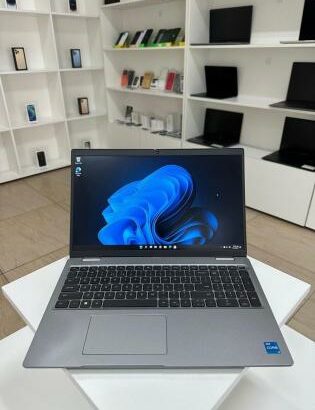 Dell Latitude 5520 i5 11th 8GB RAM 256GB SSD