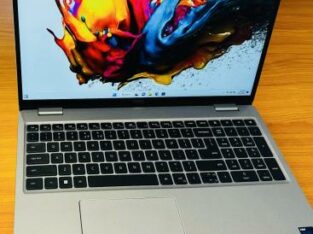 Dell Latitude 5521  UltraBook Machine 11 TH Generation  Intel Core i7-11850H  2.50GHZ  (16 CPUS ) 16 GB DDR4 SDRAM ,512 GB SSD  Intel UHD Graphics , 1