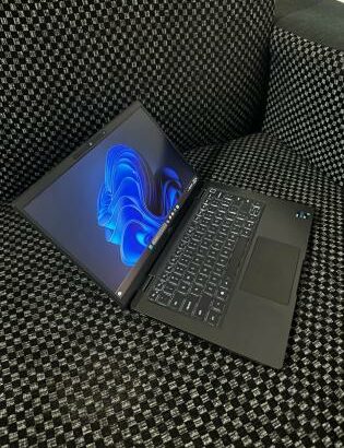 Dell Latitude 7420 i7 11th 16GB RAM 256GB SSD 14”