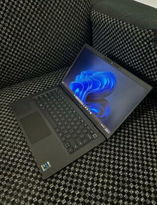 Dell Latitude 7420 i7 11th 16GB RAM 256GB SSD 14”